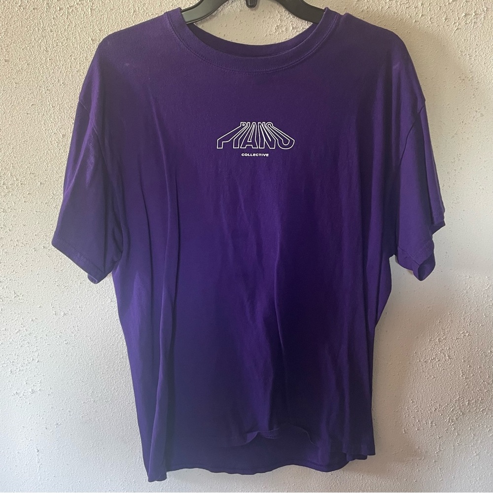 PIANO COLLECTIVE Purple Graphic T-Shirt Size Large